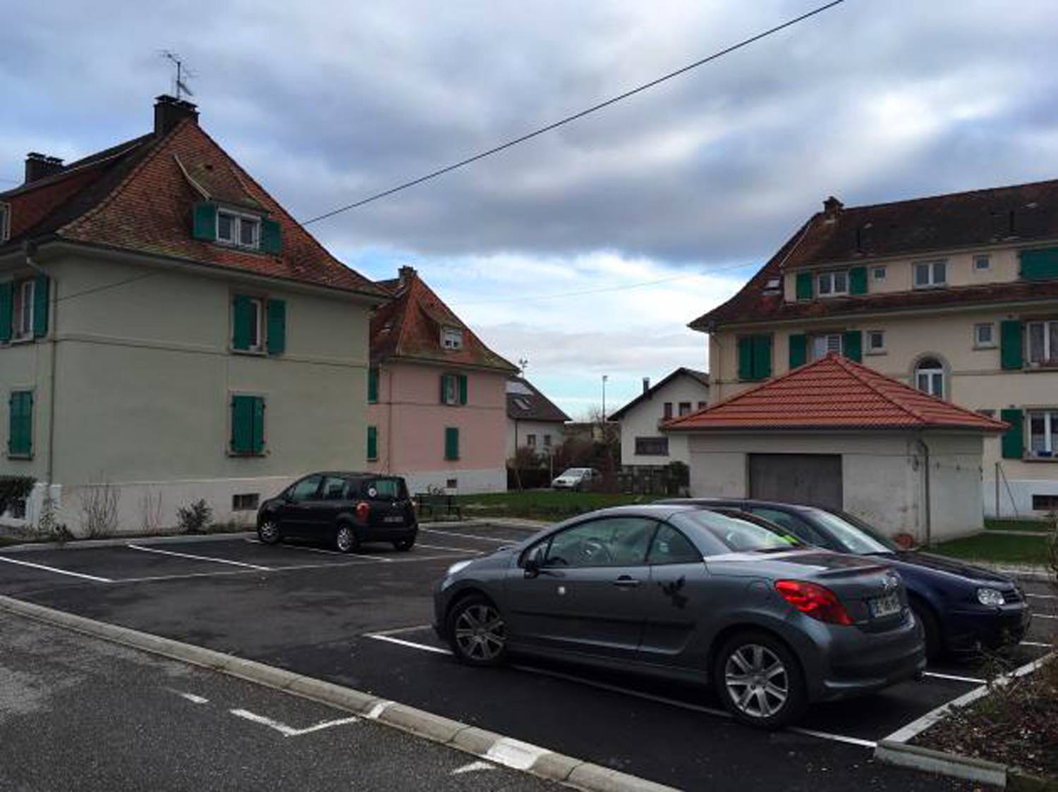 Démolition des cabanons, création de parkings et la réfection de la voirie et des espaces verts &#8211; Thann Pfastatt 0